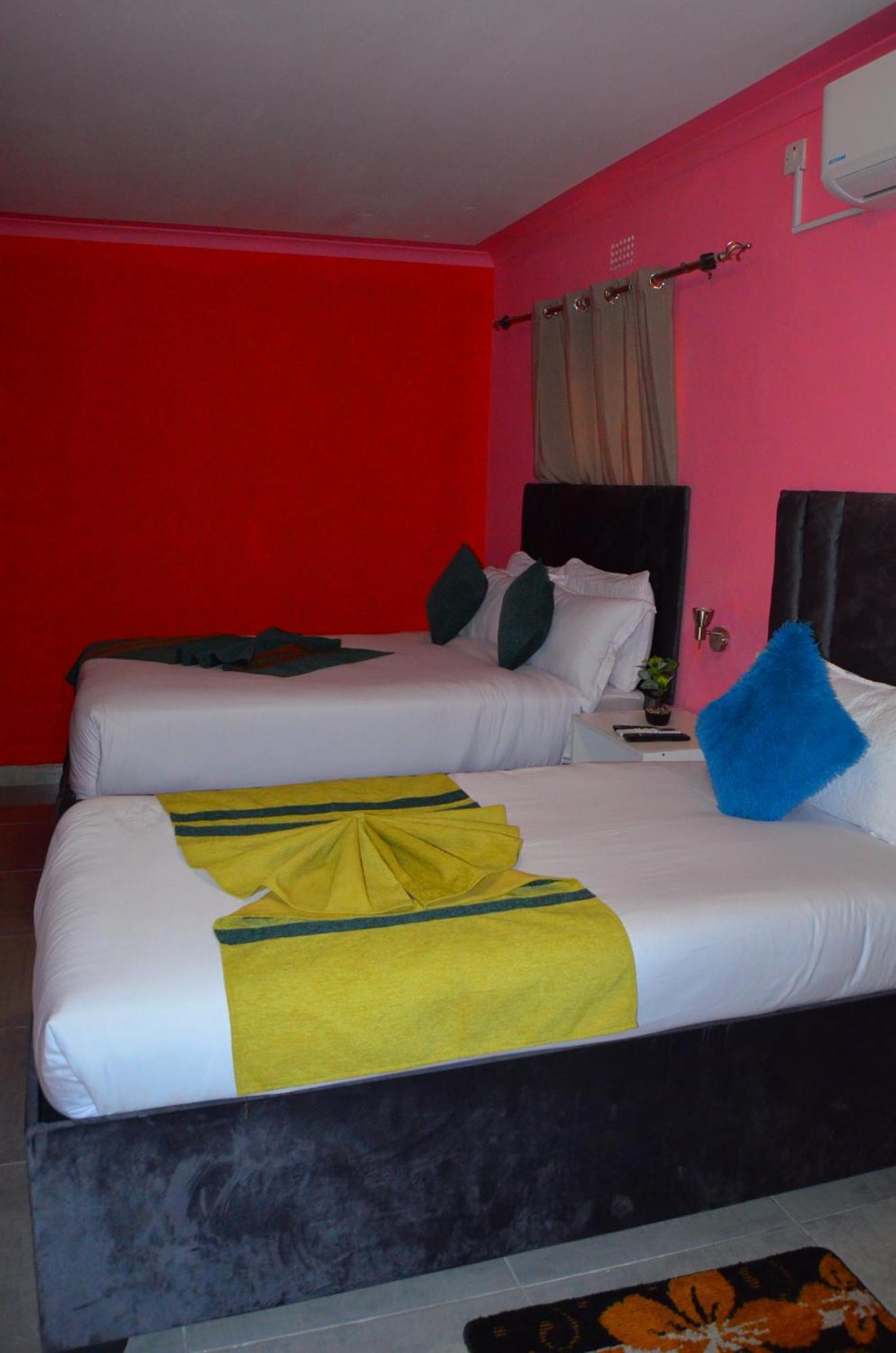 Chobe Kulotu Guest House Kasane Exterior photo